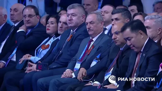 Путин на международном форуме в Волгограде