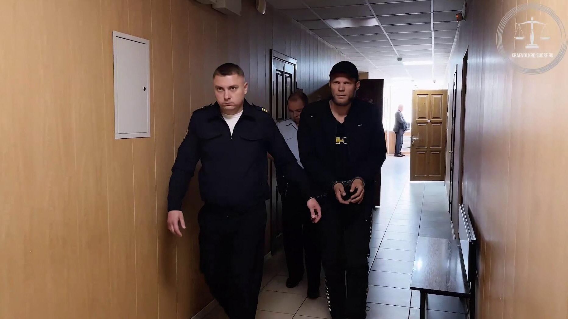 Подозреваемый в убийстве охранника торгового центра в Краснодаре - РИА Новости, 1920, 29.04.2025