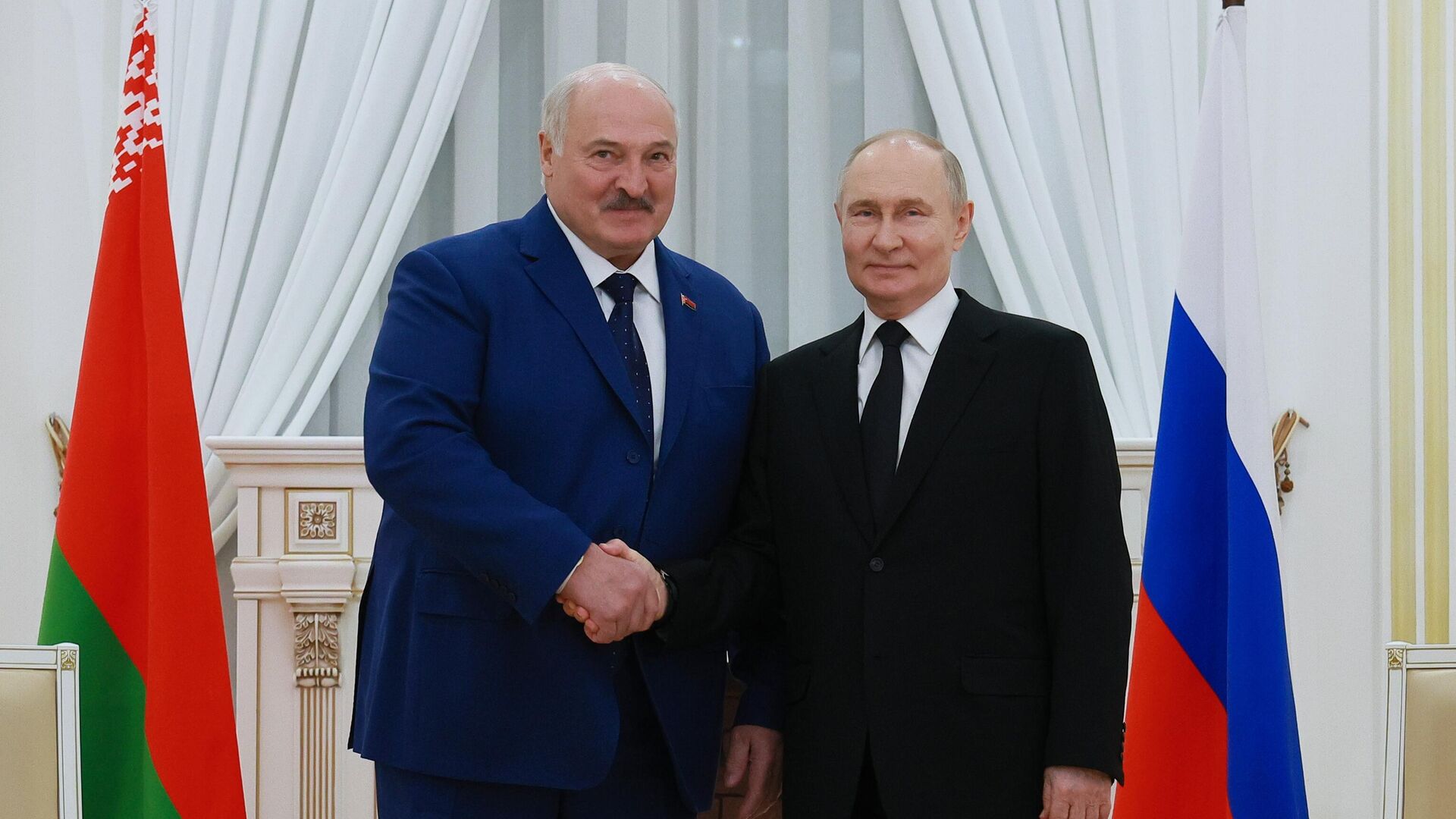 Президент России Владимир Путин и президент Белоруссии Александр Лукашенко во время встречи, 29 апреля 2025 года - РИА Новости, 1920, 01.08.2025