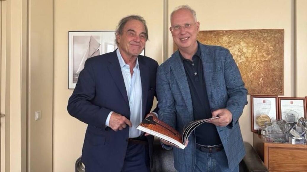 Глава РФПИ встретился с Оливером Стоуном