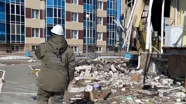 Последствия взрыва самодельной бомбы украинскими агентами в Ханты-Мансийске