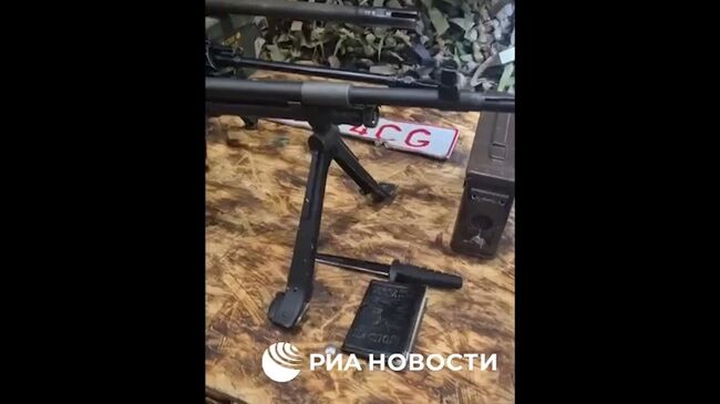 Шлем с шевроном капеллана США, поддерживавшего Правый сектор*, нашли под Горналем