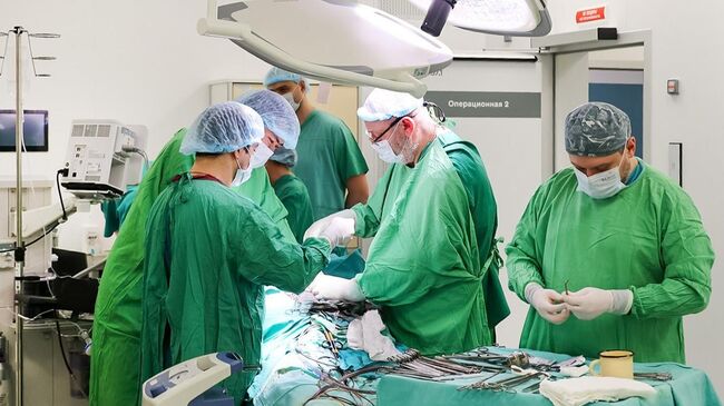 Врачи столичной больницы имени Филатова провели высокотехнологичную операцию по эндопротезированию трехстворчатого сердечного клапана