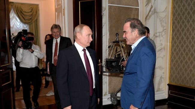 Встреча Путина со Стоуном на образовательном марафоне Знание