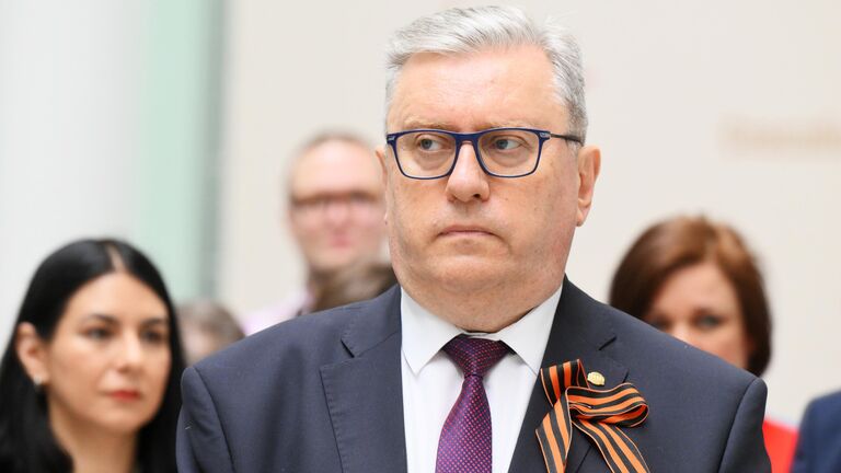 Ректор Московского государственного педагогического университета Алексей Лубков на открытии фотовыставки Освобождение. Путь к победе в Московском государственном педагогическом институте в Москве Ректор Московского государственного педагогического университета Алексей Лубков на открытии фотовыставки Освобождение. Путь к победе в Московском государственном педагогическом институте в Москве