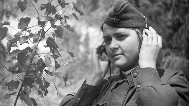 Старший радист-телеграфист 81-го отдельного полка связи штаба Калининского фронта Анна Николаевна Соврикова