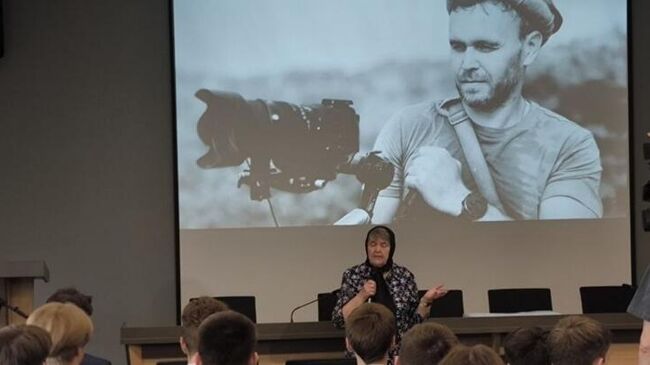 Церемония награждения орденом Мужества (посмертно) семьи Андрея Панова, погибшего при исполнении профессионального долга в ходе СВО Церемония награждения орденом Мужества (посмертно) семьи Андрея Панова, погибшего при исполнении профессионального долга в ходе СВО