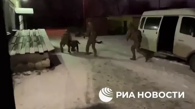 Лишение гражданства и депортация выходца из Центральной Азии