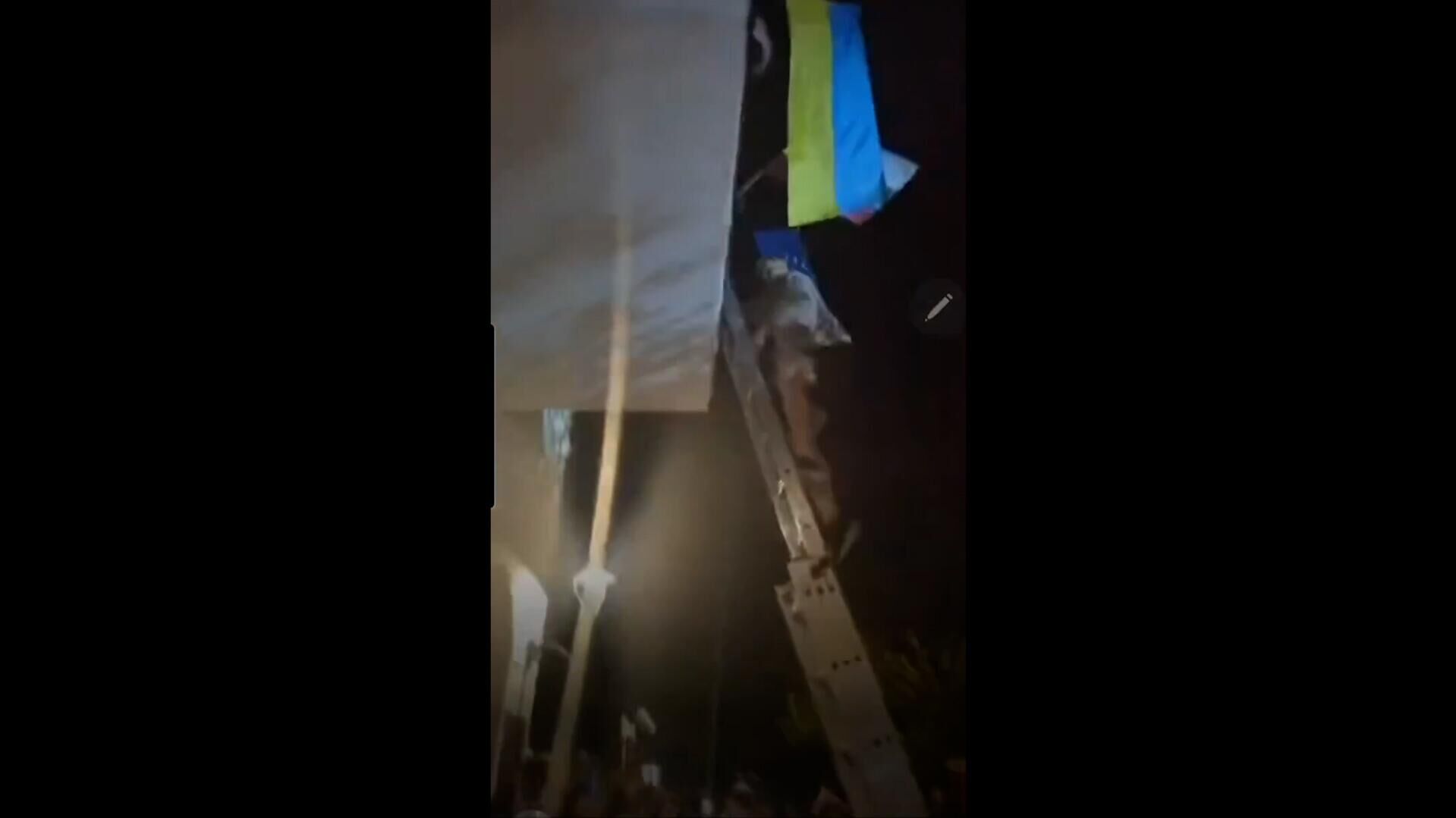 В польском городе Бяла-Подляска с мэрии сняли украинский флаг - РИА Новости, 1920, 01.05.2025