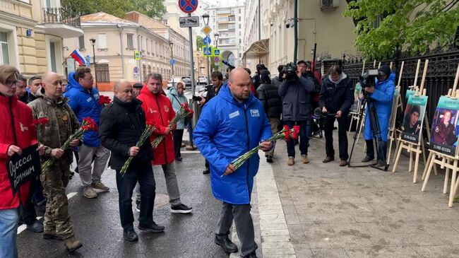 Акция памяти погибших в одесском Доме Профсоюзов
