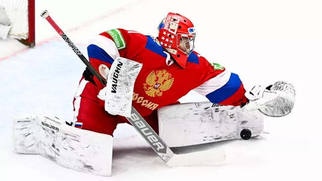 Эпизод матча между командой Россия 25 и сборной Белоруссии