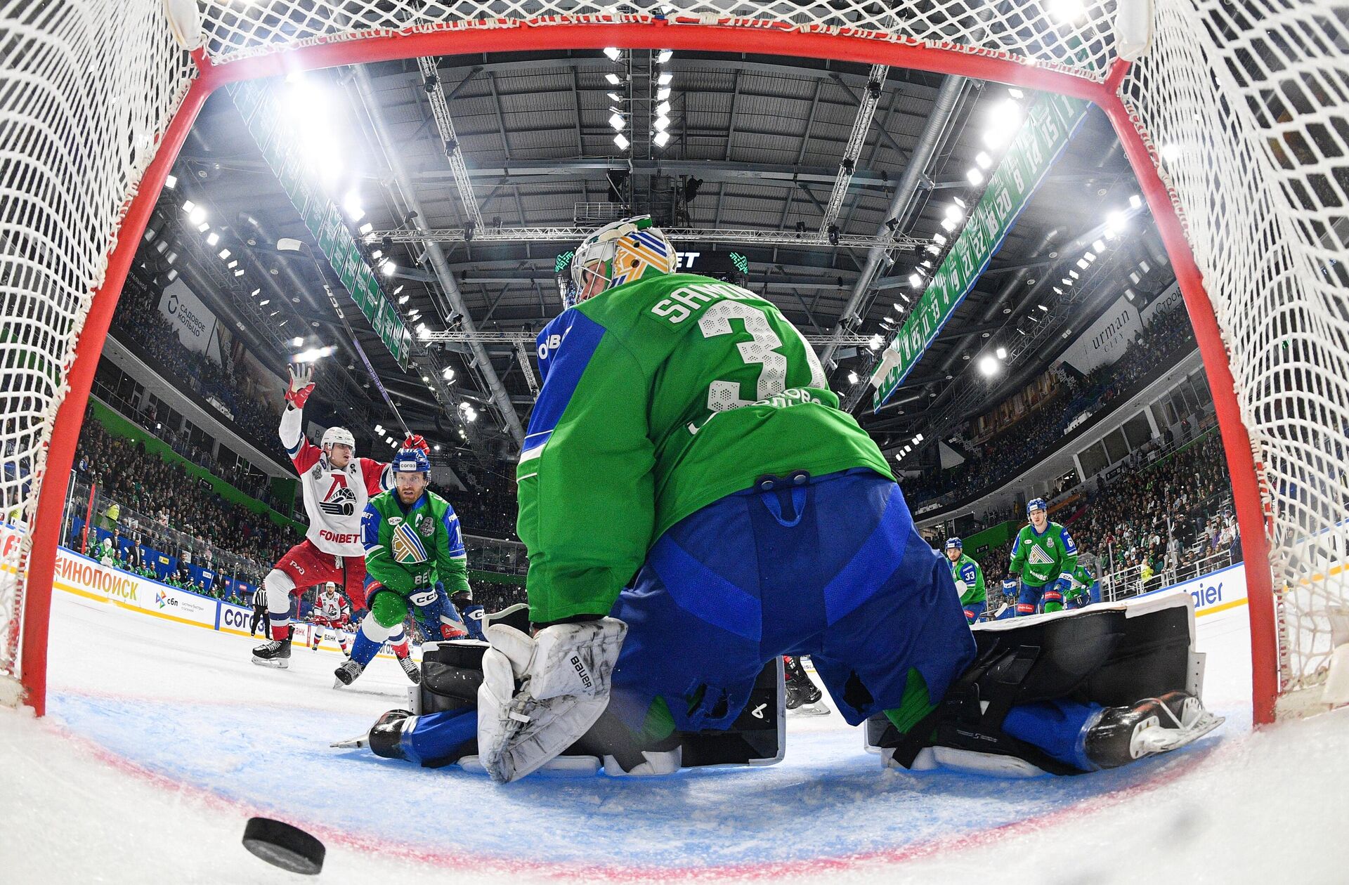 Эпизод матча Салават Юлаев - Локомотив - РИА Новости, 1920, 03.05.2025