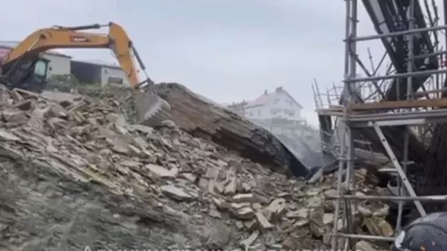 Обвал грунта в Геленджике