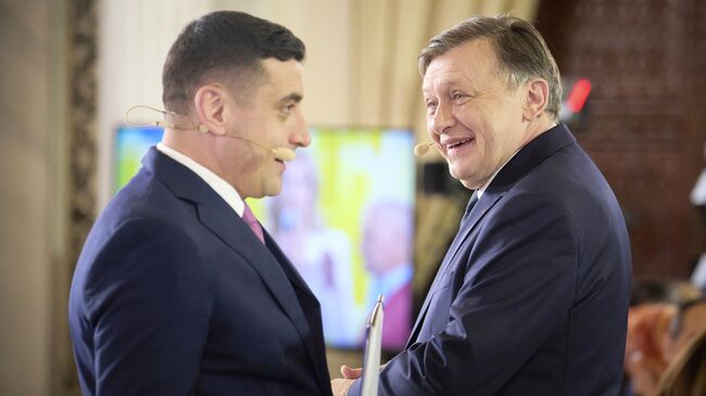 Кандидаты в президенты Румынии Джеордже Симион и Крин Антонеску