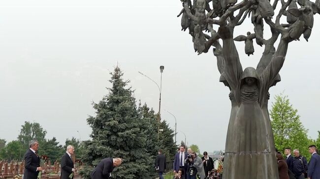 Мишустин на мемориале Город ангелов Мишустин на мемориале Город ангелов