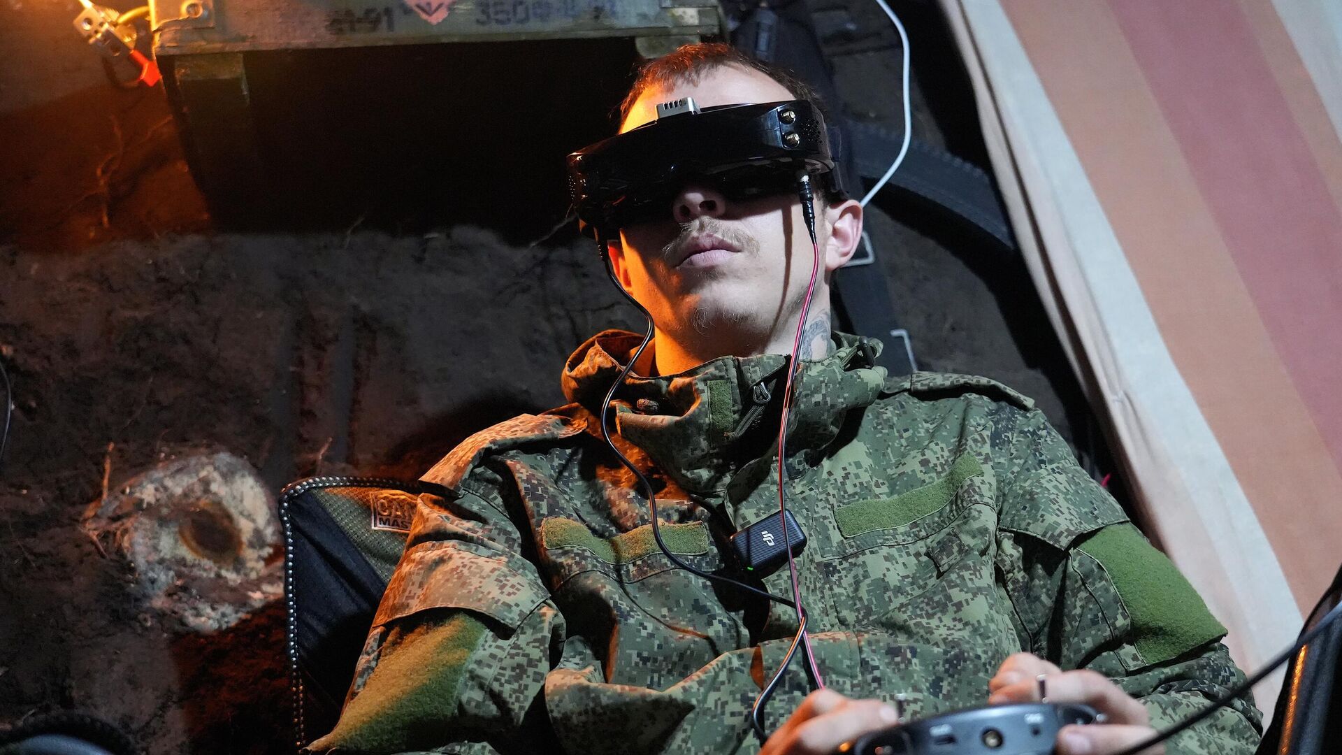 Расчет FPV-дронов 155-й бригады морской пехоты Тихоокеанского флота работает в районе Демидовки Белгородской области Расчет FPV-дронов 155-й бригады морской пехоты Тихоокеанского флота работает в районе Демидовки Белгородской области - РИА Новости, 1920, 22.10.2025