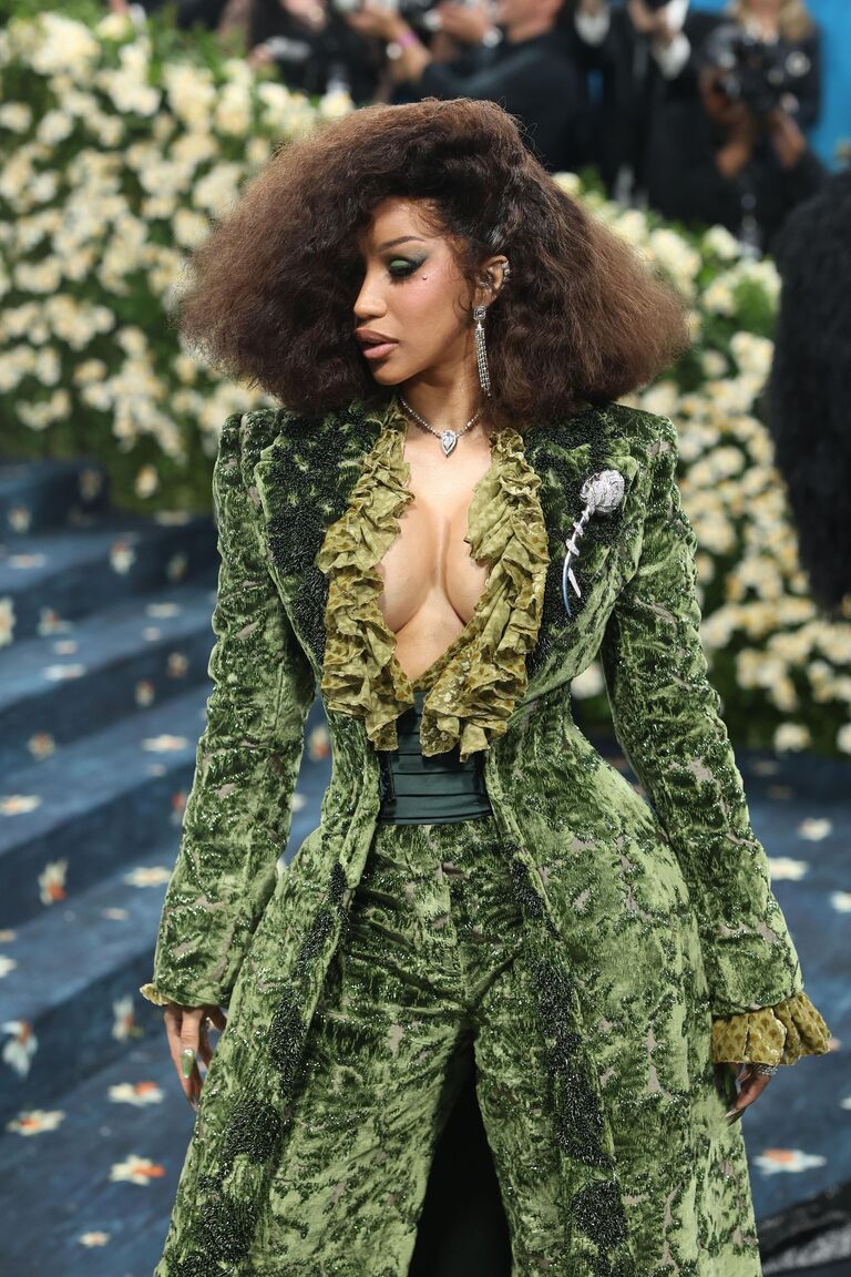 Актриса и певица Карди Би на ковровой дорожке Met Gala 2025 в Метрополитен-музее в Нью-Йорке Актриса и певица Карди Би на ковровой дорожке Met Gala 2025 в Метрополитен-музее в Нью-Йорке