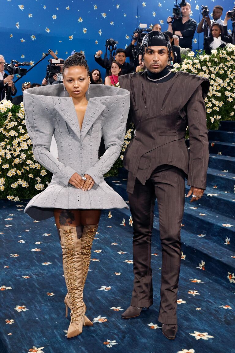Грейс Уэльс Боннер на ковровой дорожке Met Gala 2025 в Метрополитен-музее в Нью-Йорке Грейс Уэльс Боннер на ковровой дорожке Met Gala 2025 в Метрополитен-музее в Нью-Йорке