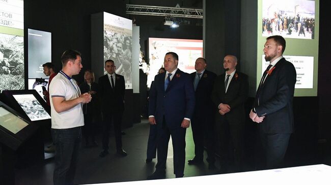 Губернатор Тверской области Игорь Руденя открыл выставку Без права на забвение. К 80-летию Великой Победы 