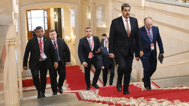 Президент Венесуэлы Николас Мадуро прибыл в Кремль на встречу с президентом РФ Владимиром Путиным. 7 мая 2025