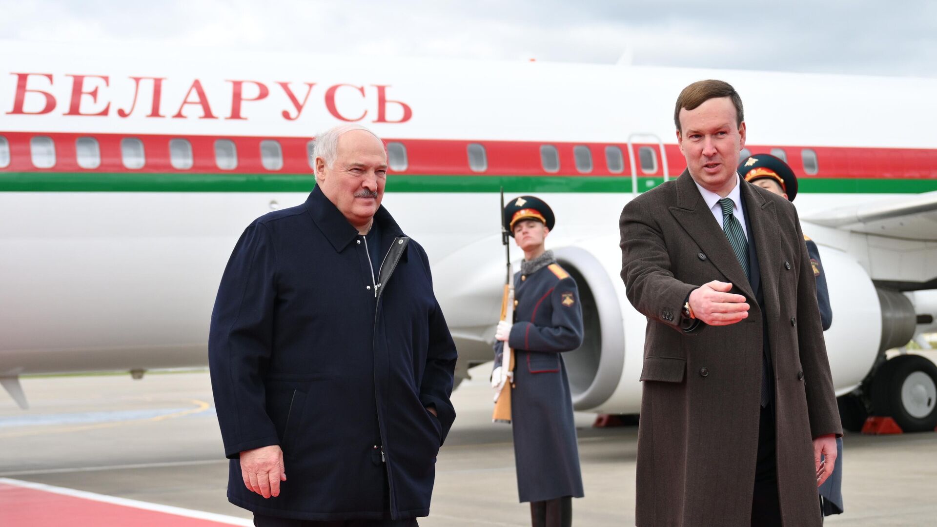 Президент Белоруссии Александр Лукашенко прибыл в Москву для участия в праздновании 80-летия Победы. 8 мая 2025 - РИА Новости, 1920, 08.05.2025