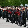 LIVE: Возложение цветов в День Победы