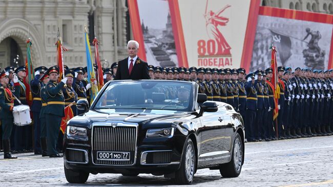 Министр обороны РФ Андрей Белоусов на Красной площади в Москве на военном параде, посвященном 80-летию Победы в Великой Отечественной войне Министр обороны РФ Андрей Белоусов на Красной площади в Москве на военном параде, посвященном 80-летию Победы в Великой Отечественной войне
