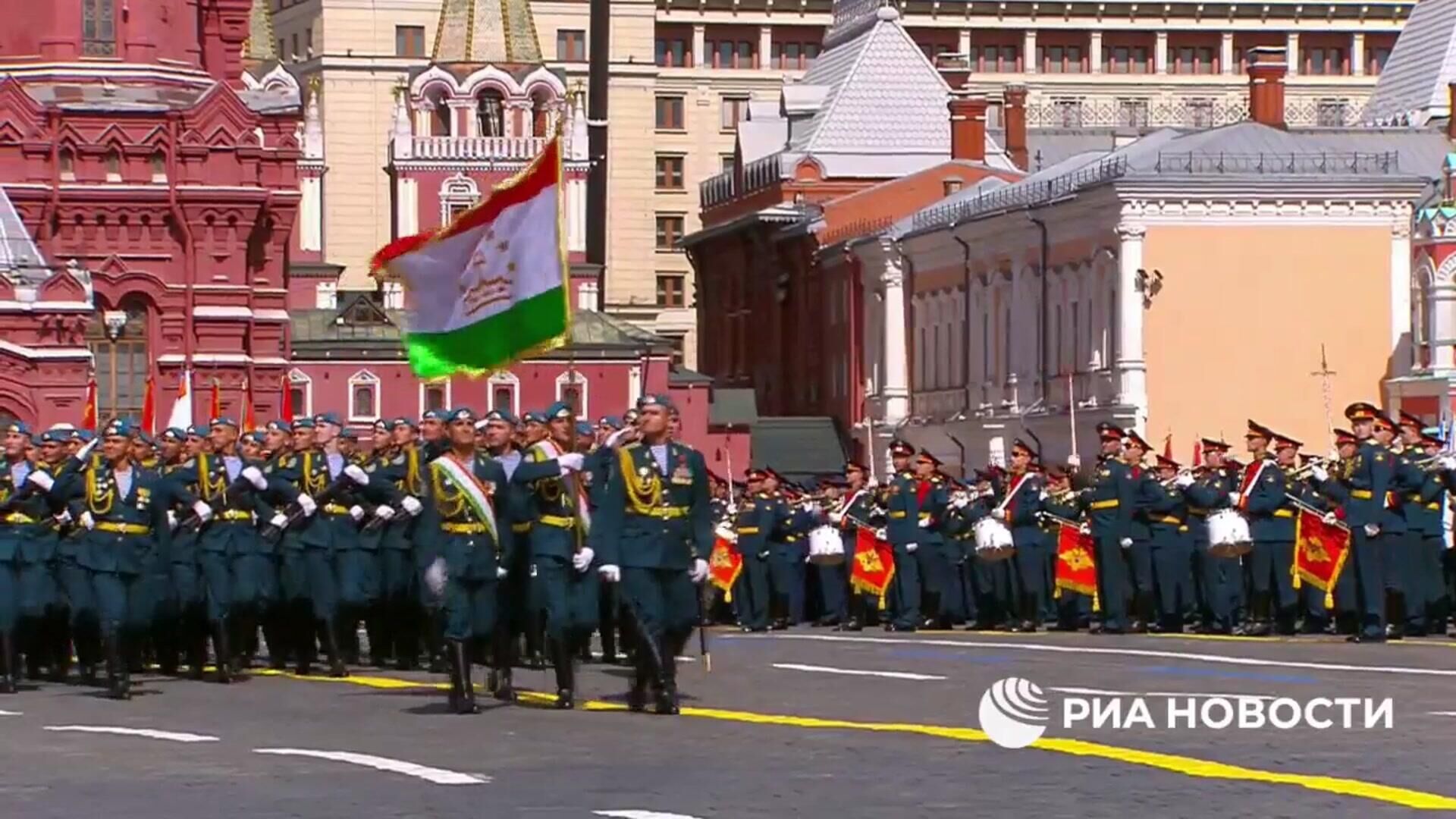 Иностранные парадные расчеты дружественных армий на Красной площади - РИА Новости, 1920, 09.05.2025