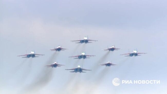 Видео авиационной части парада Победы