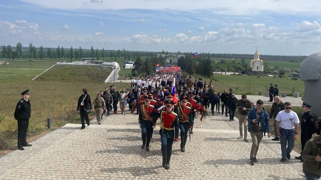 © РИА Новости / Михаил Кевхиев<br>Мемориальный комплекс 