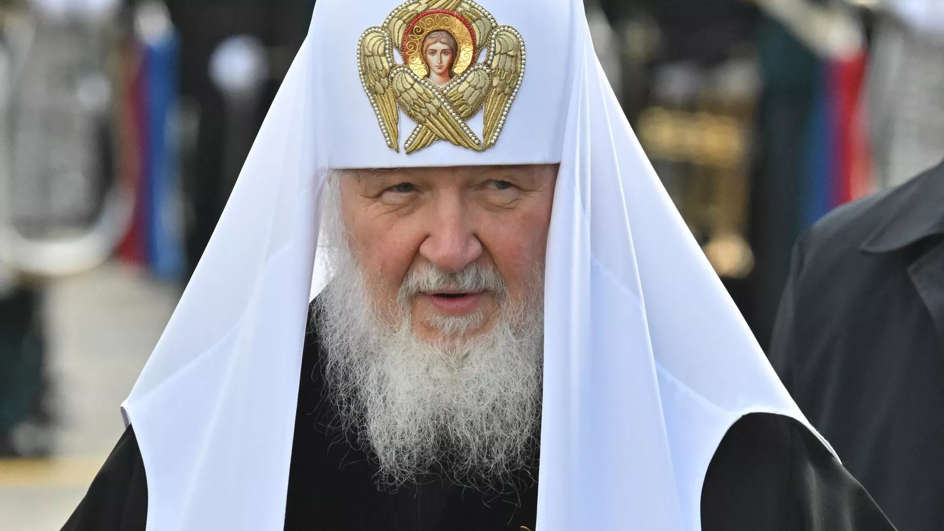 Патриарх Московский и всея Руси Кирилл на Красной площади в Москве перед началом военного парада, посвященного 80-летию Победы Патриарх Московский и всея Руси Кирилл на Красной площади в Москве перед началом военного парада, посвященного 80-летию Победы - РИА Новости, 1920, 09.05.2025