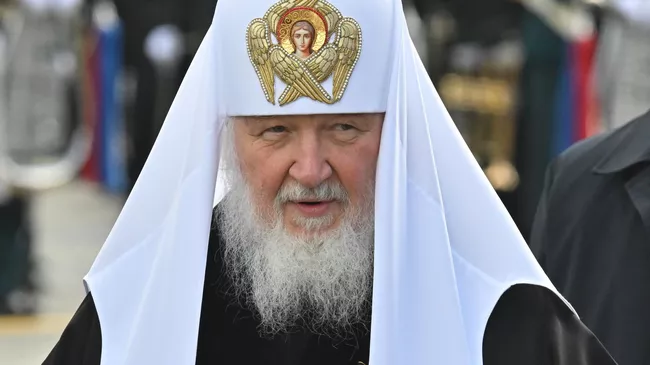Патриарх Московский и всея Руси Кирилл на Красной площади в Москве перед началом военного парада, посвященного 80-летию Победы