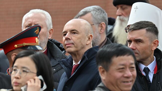 Министр финансов РФ Антон Силуанов на военном параде, посвященном 80-летию Победы