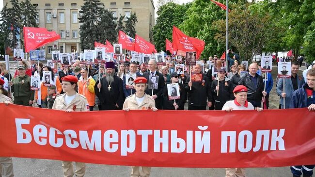 Губернатор Херсонской области Владимир Сальдо принял участие в акции Бессмертный полк