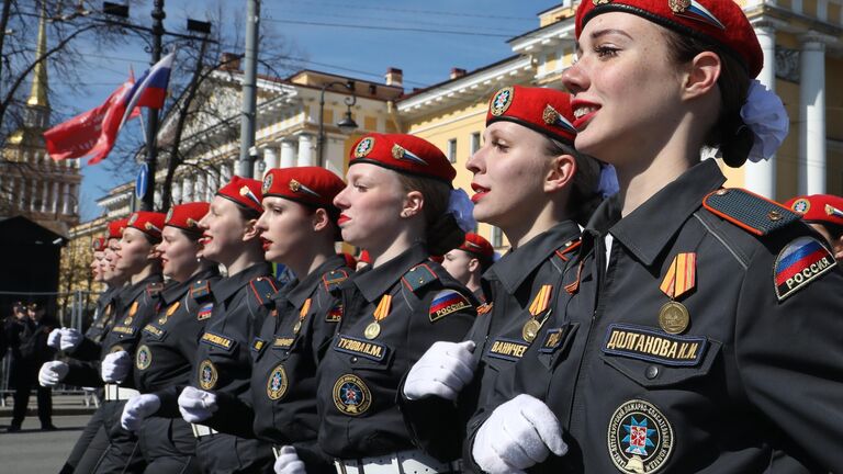 Курсанты на военном параде в честь 80-летия Победы в Великой Отечественной войне в Санкт-Петербурге Курсанты на военном параде в честь 80-летия Победы в Великой Отечественной войне в Санкт-Петербурге