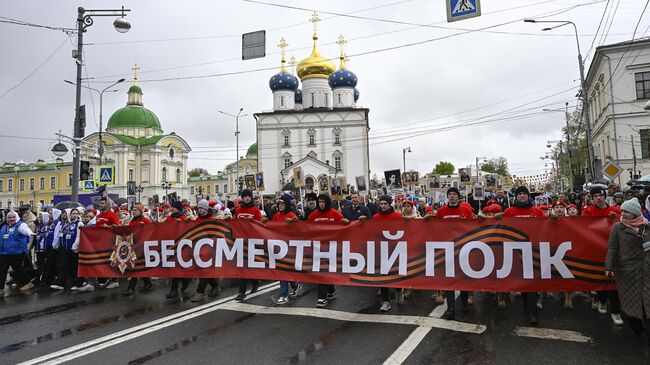 Более 11 тыс человек поучаствовали в шествии Бессмертного полка в Твери 