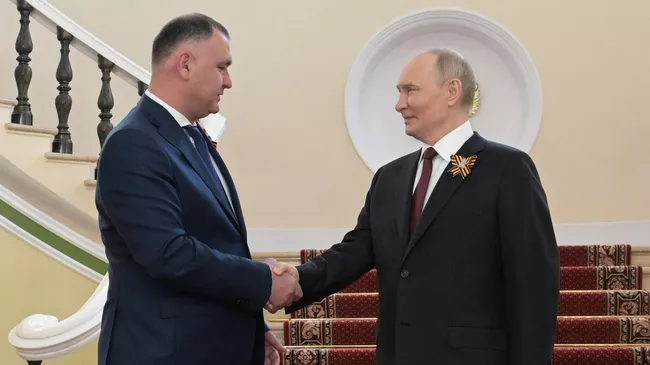 Встреча Путина с Президентом Республики Южная Осетия Аланом Гаглоевым 