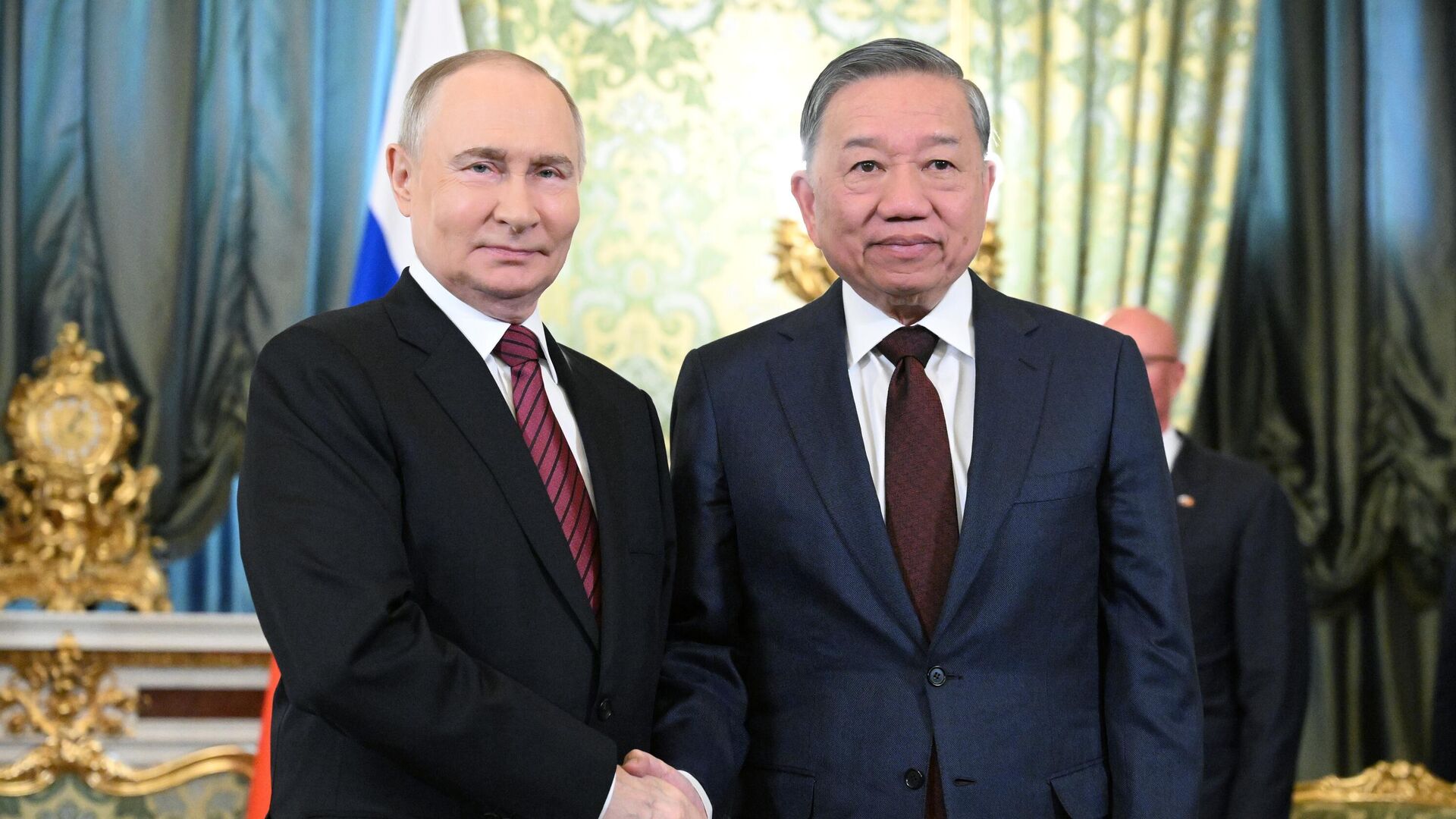 Президент России Владимир Путин и генеральный секретарь Коммунистической партии Вьетнама То Лам во время встречи - РИА Новости, 1920, 10.05.2025