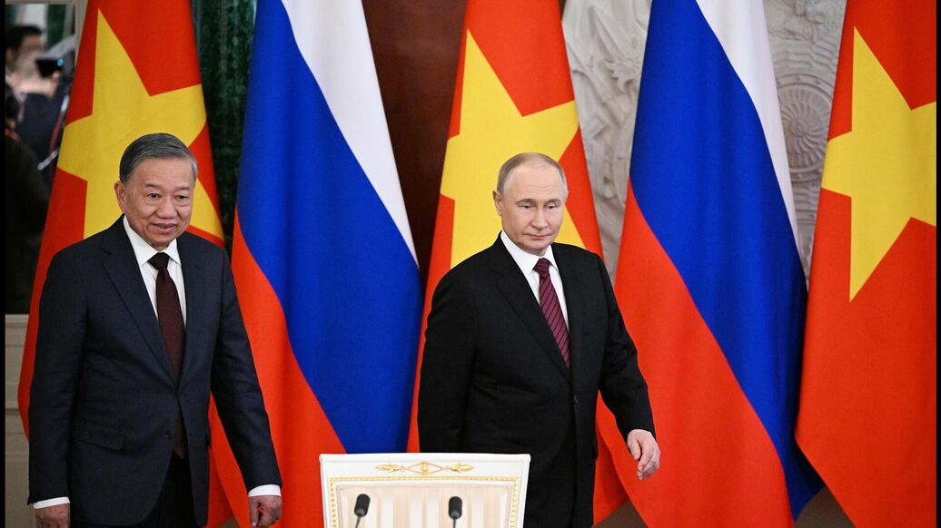 Путин и генсек ЦК Компартии Вьетнама приняли совместную декларацию