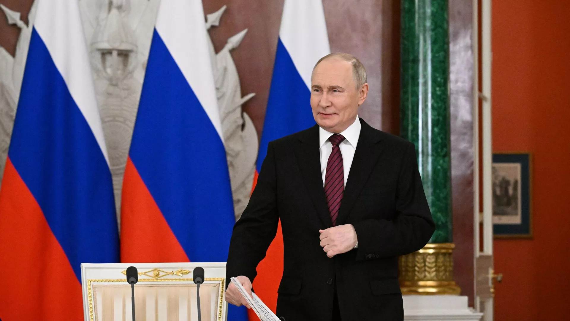 Обращение президента РФ В. Путина к представителям российских и зарубежных СМИ Обращение президента РФ В. Путина к представителям российских и зарубежных СМИ - РИА Новости, 1920, 11.05.2025