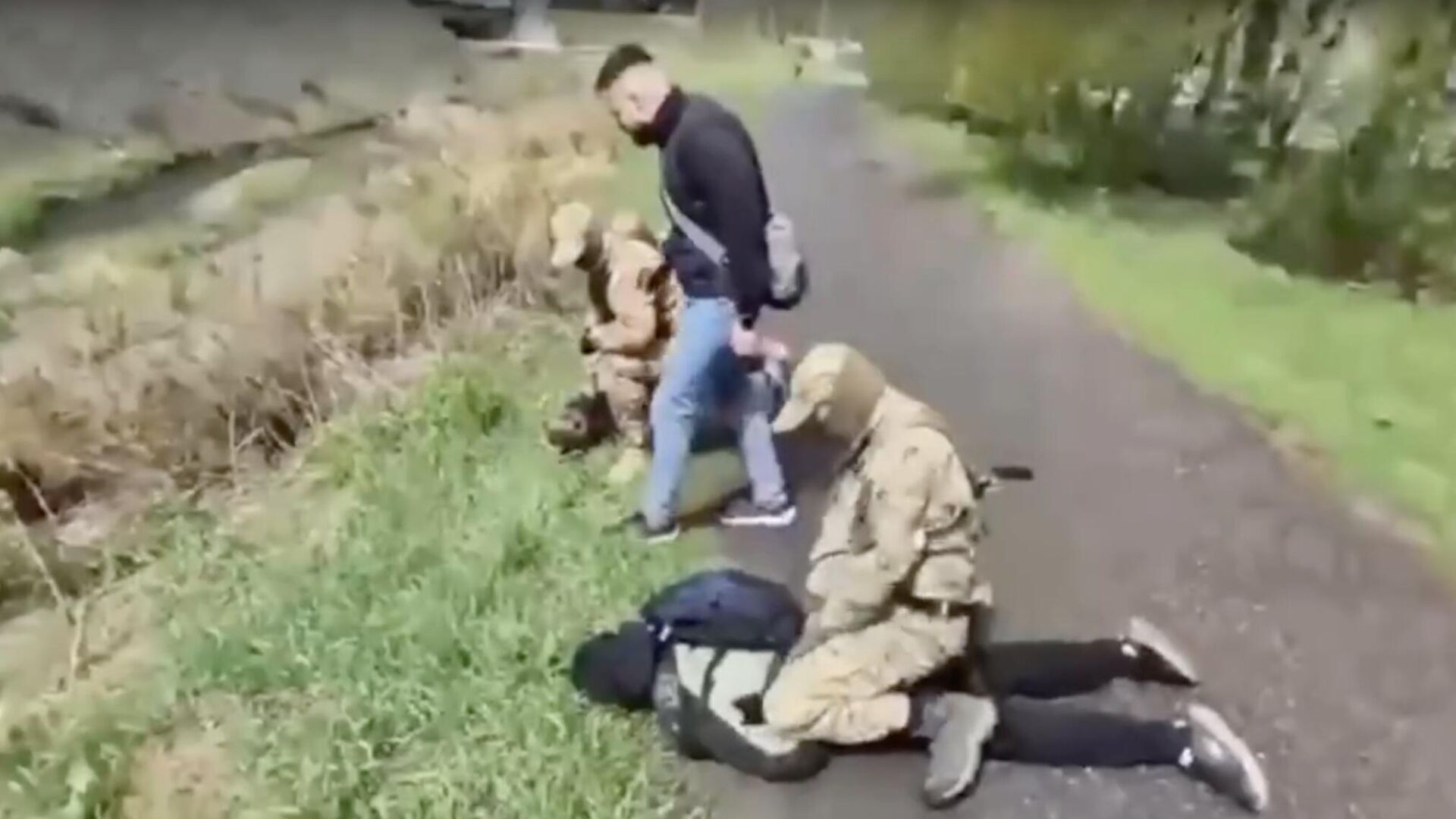 В Новокузнецке задержали подростка, планировавшего устроить взрыв в военкомате - РИА Новости, 1920, 12.05.2025