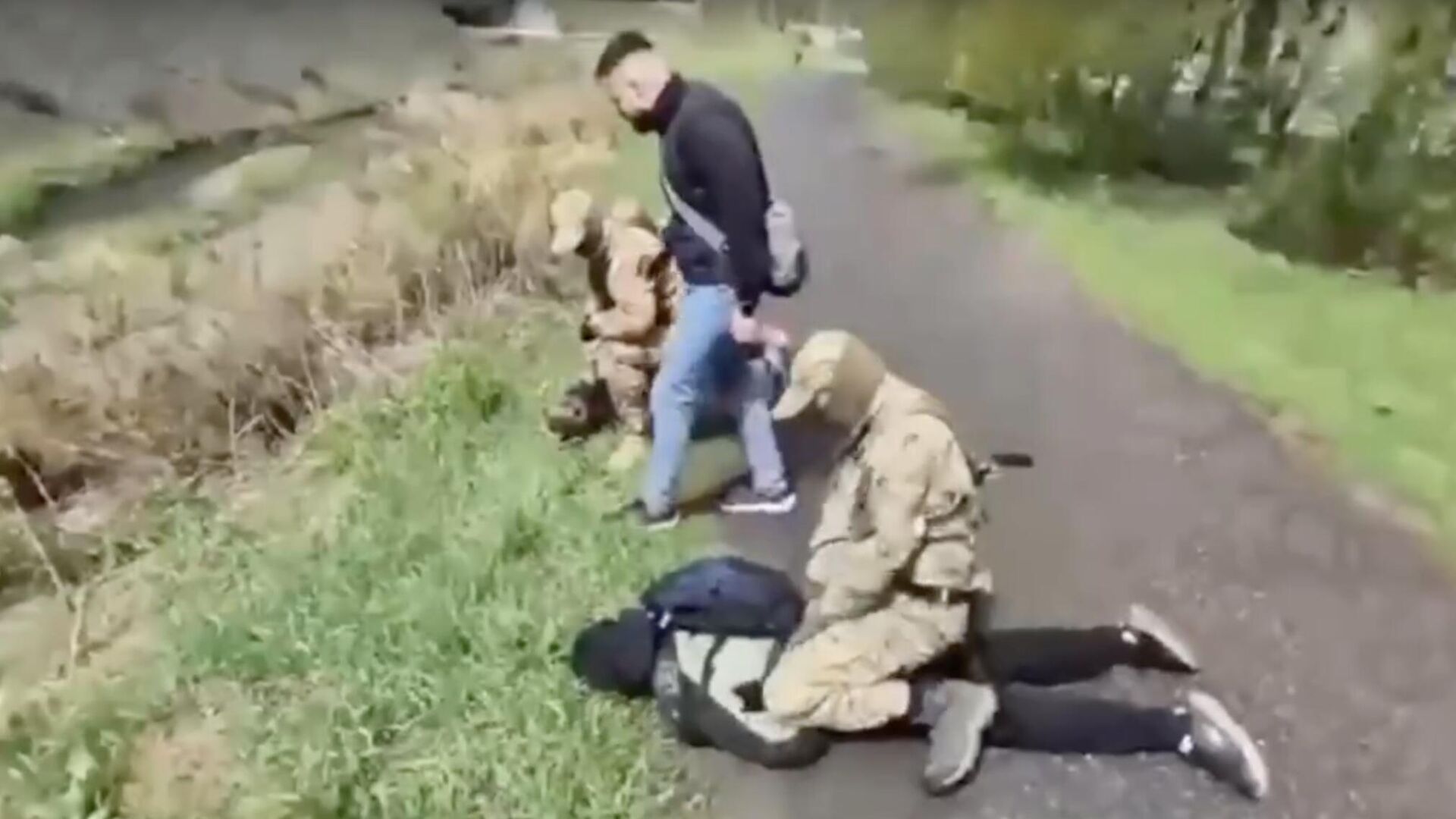 В Новокузнецке задержали подростка, планировавшего устроить взрыв в военкомате В Новокузнецке задержали подростка, планировавшего устроить взрыв в военкомате - РИА Новости, 1920, 12.05.2025