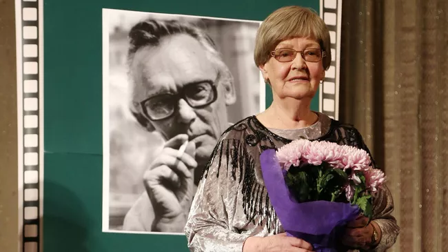 Актриса Нина Гребешкова
