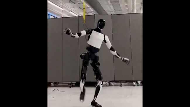 Танцующий робот Optimus от Tesla 