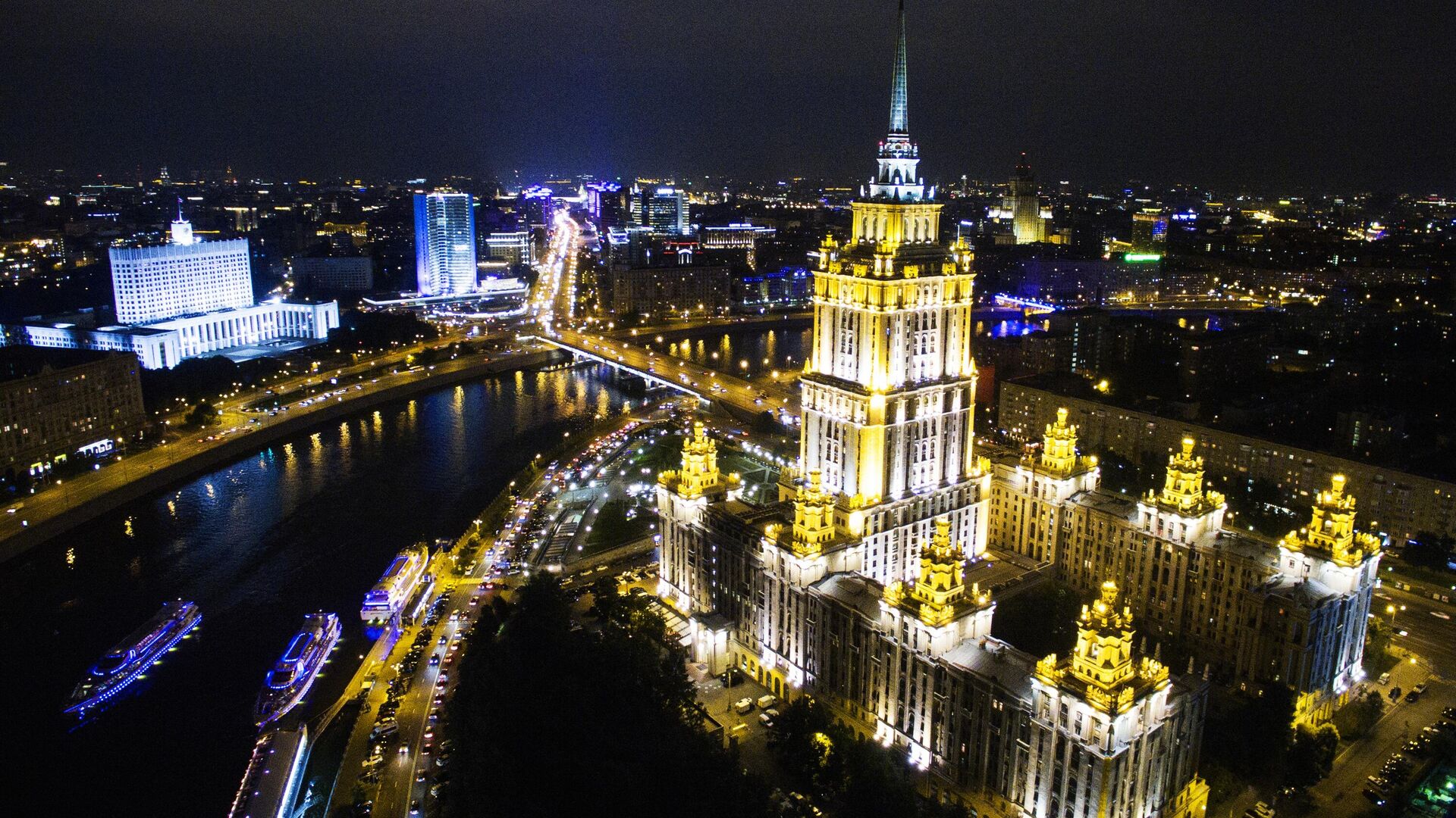 Гостиница Radisson Royal Moscow на Кутузовском проспекте в Москве Гостиница Radisson Royal Moscow на Кутузовском проспекте в Москве - РИА Новости, 1920, 17.05.2025