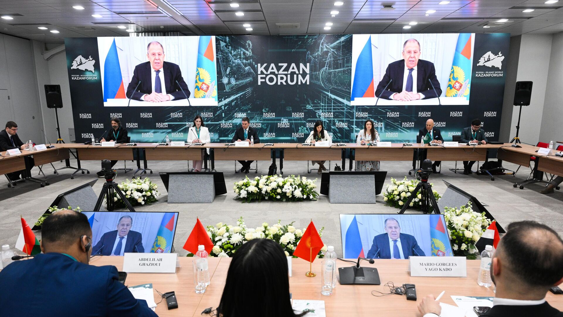 Видеообращение Сергея Лаврова к участникам девятого форума молодых дипломатов стран Организации исламского сотрудничества - РИА Новости, 1920, 14.05.2025