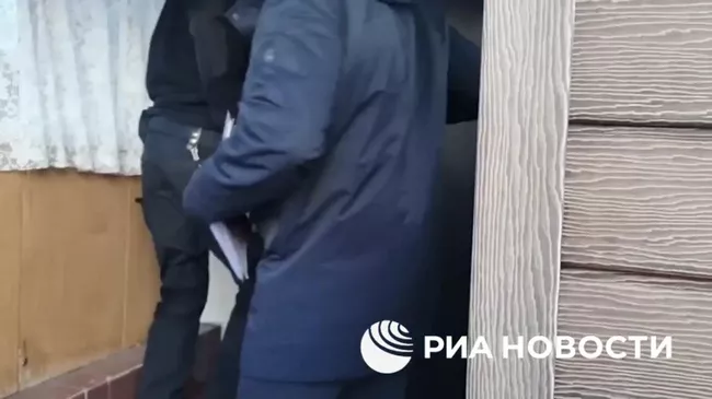 Видео задержаний причастных к подготовке нападений на школы