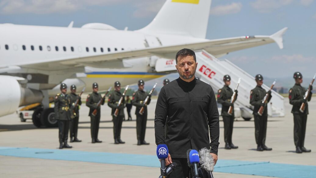 Зеленский: встреча с российской делегацией может пройти сегодня вечером