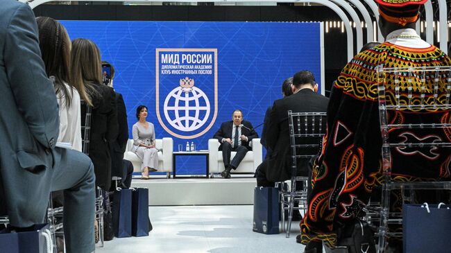 Министр иностранных дел России Сергей Лавров на торжественном заседании Дипломатического клуба Культура без границ: роль и развитие дипломатии культуры. 15 мая 2025