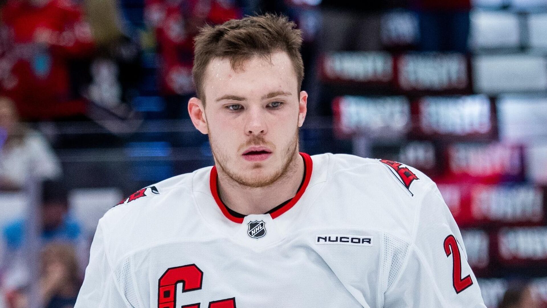 Хоккеист Каролины Харрикейнз Александр Никишин - РИА Новости, 1920, 27.05.2025